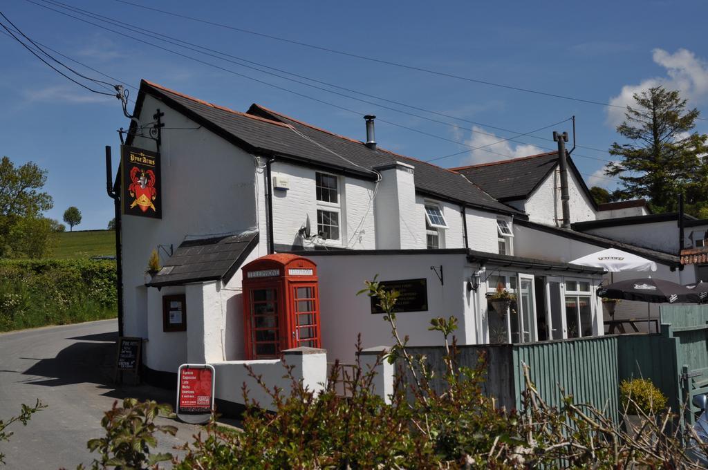Pyne Arms Bed and Breakfast Barnstaple Exteriör bild